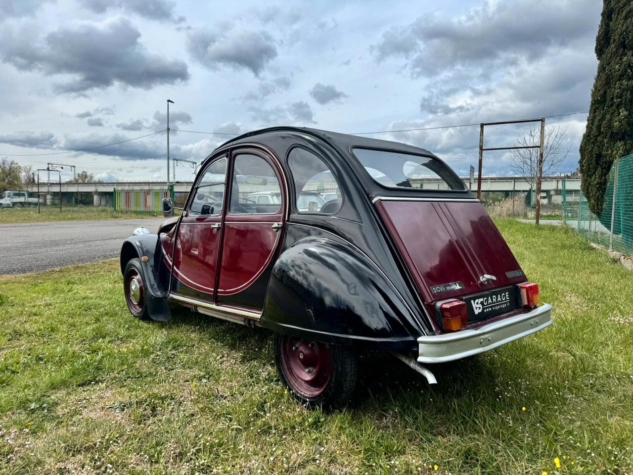 Citroen 2CV6 "Charleston"