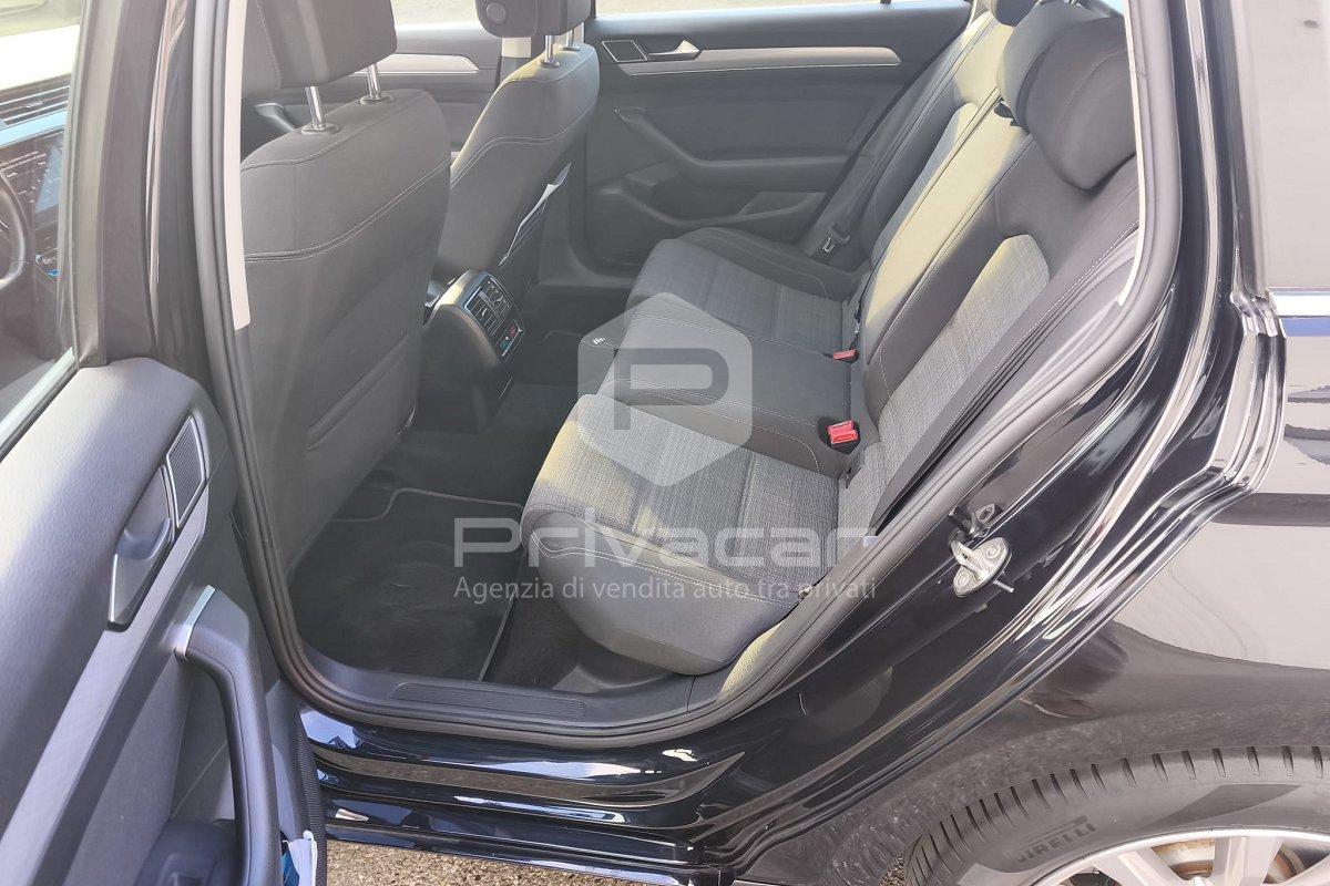 VOLKSWAGEN Passat Variant 2.0 TDI SCR 122 CV EVO DSG Business