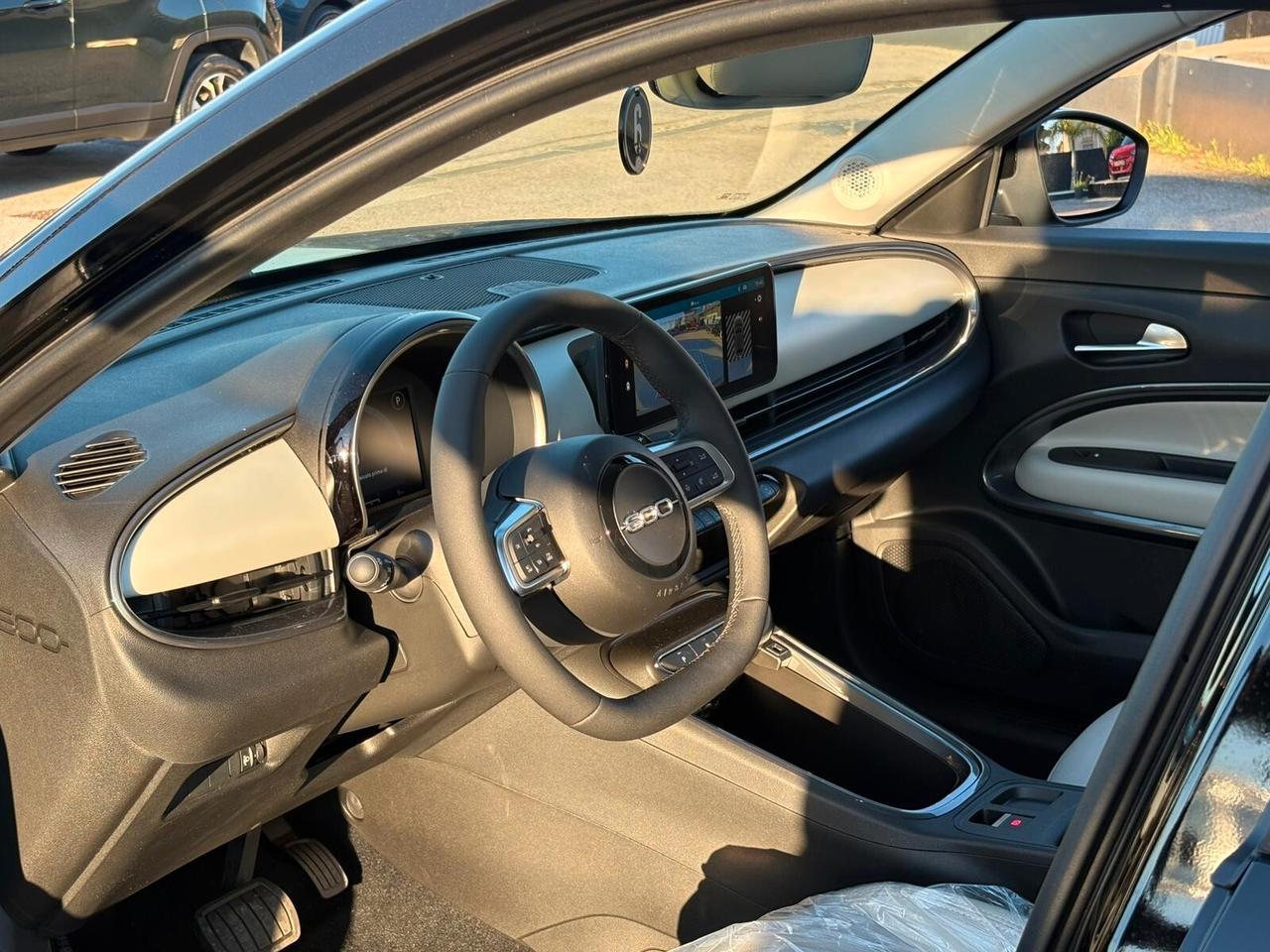 Fiat 600 Hybrid 110 CV DCT MHEV La Prima