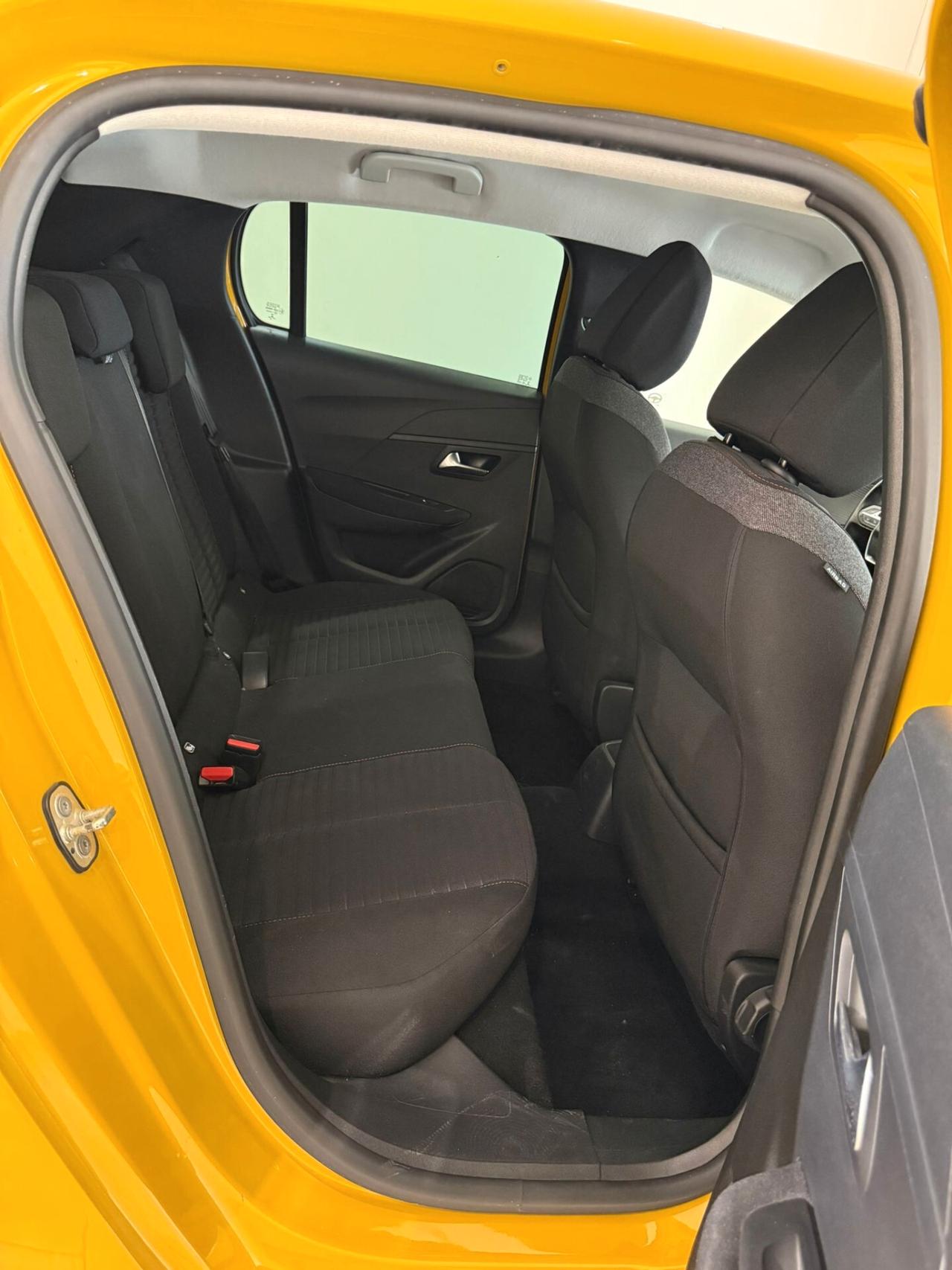 PEUGEOT 208 ACTIVE PACK CON 59.000 KM