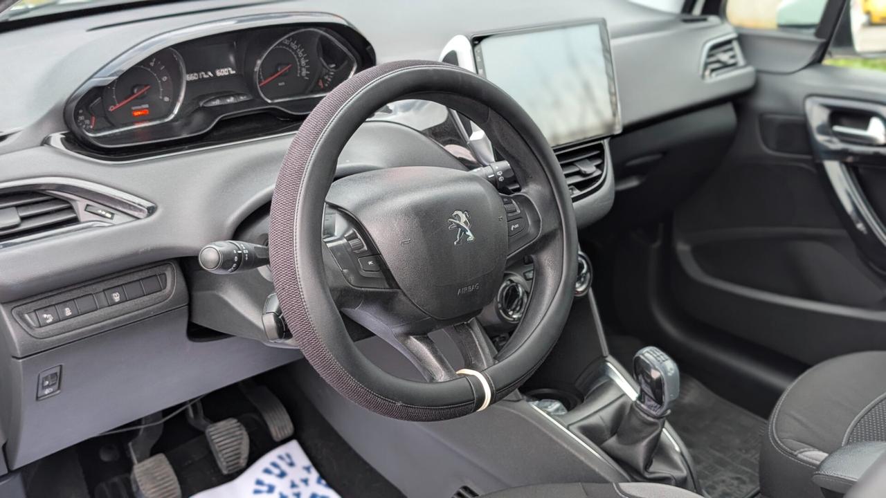 Peugeot 208 1.4 HDi 68 CV 5 porte Allure