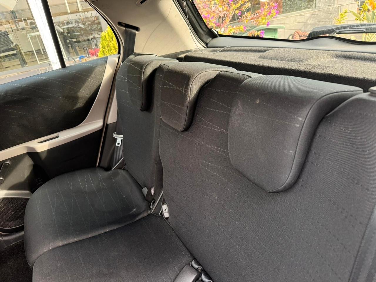 Toyota Yaris 1.0 5 porte Sol