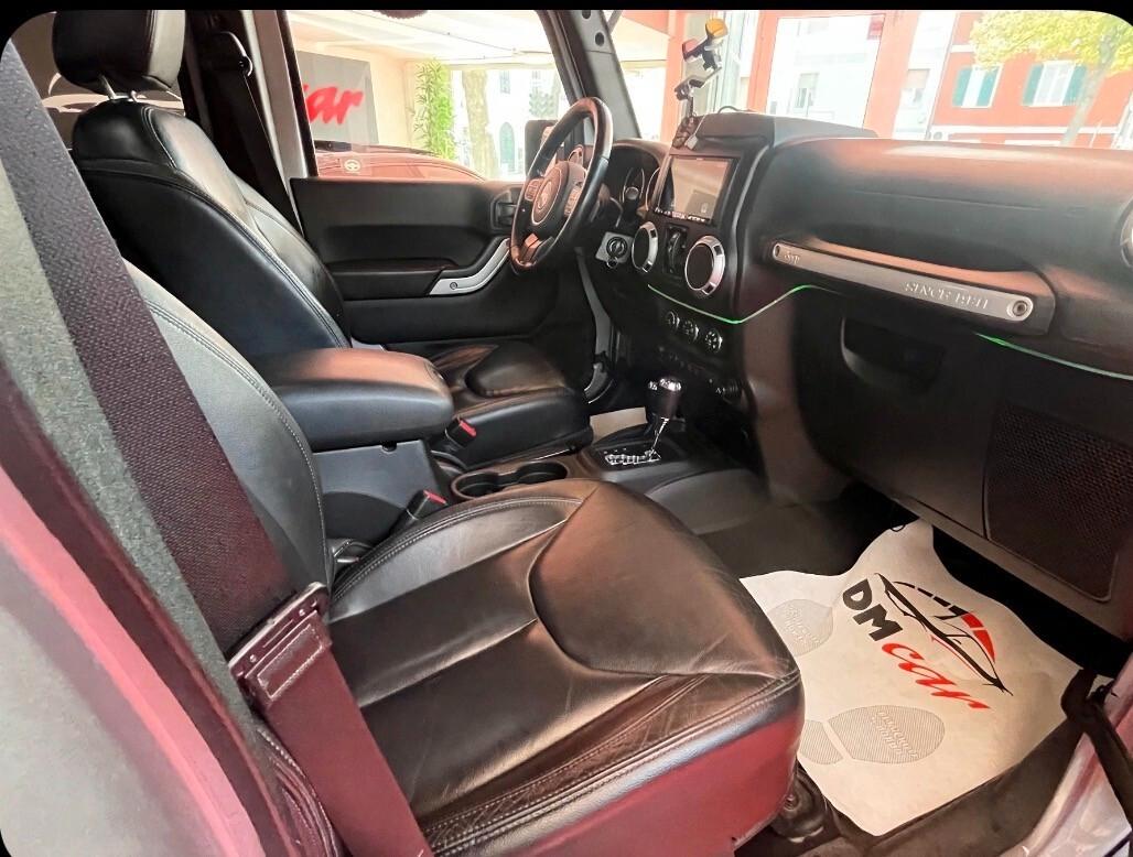 Jeep Wrangler Unlimited 2.8 CRD DPF Sahara Auto