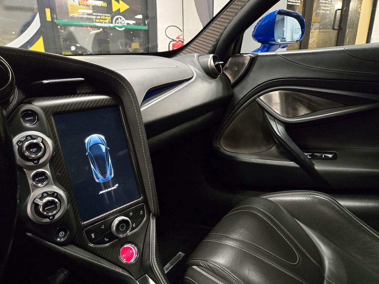 Mclaren 720S IVA ESPOSTA INCLUSA -SERVICE -BURTON BLUE -SCARICO
