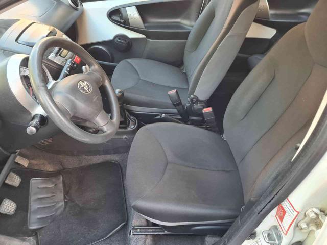 TOYOTA Aygo 1.0 12V VVT-i 5 porte Active Connect