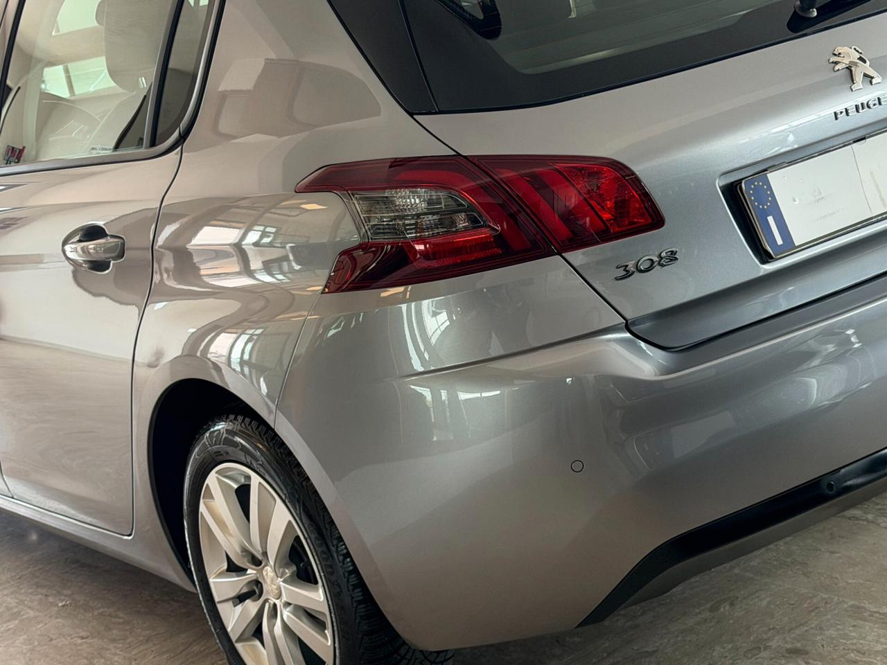 Peugeot 308 1.5 BLUEHDI 130 cv. 5 porte ACTIVE