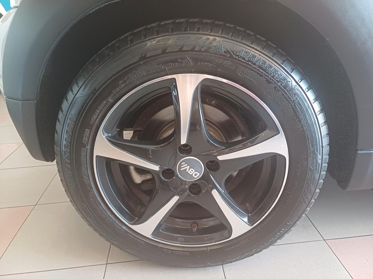 Mini Cooper Cabrio 1.6 White silver metallic