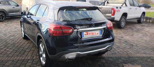 MERCEDES-BENZ GLA 200 d Automatic 4Matic
