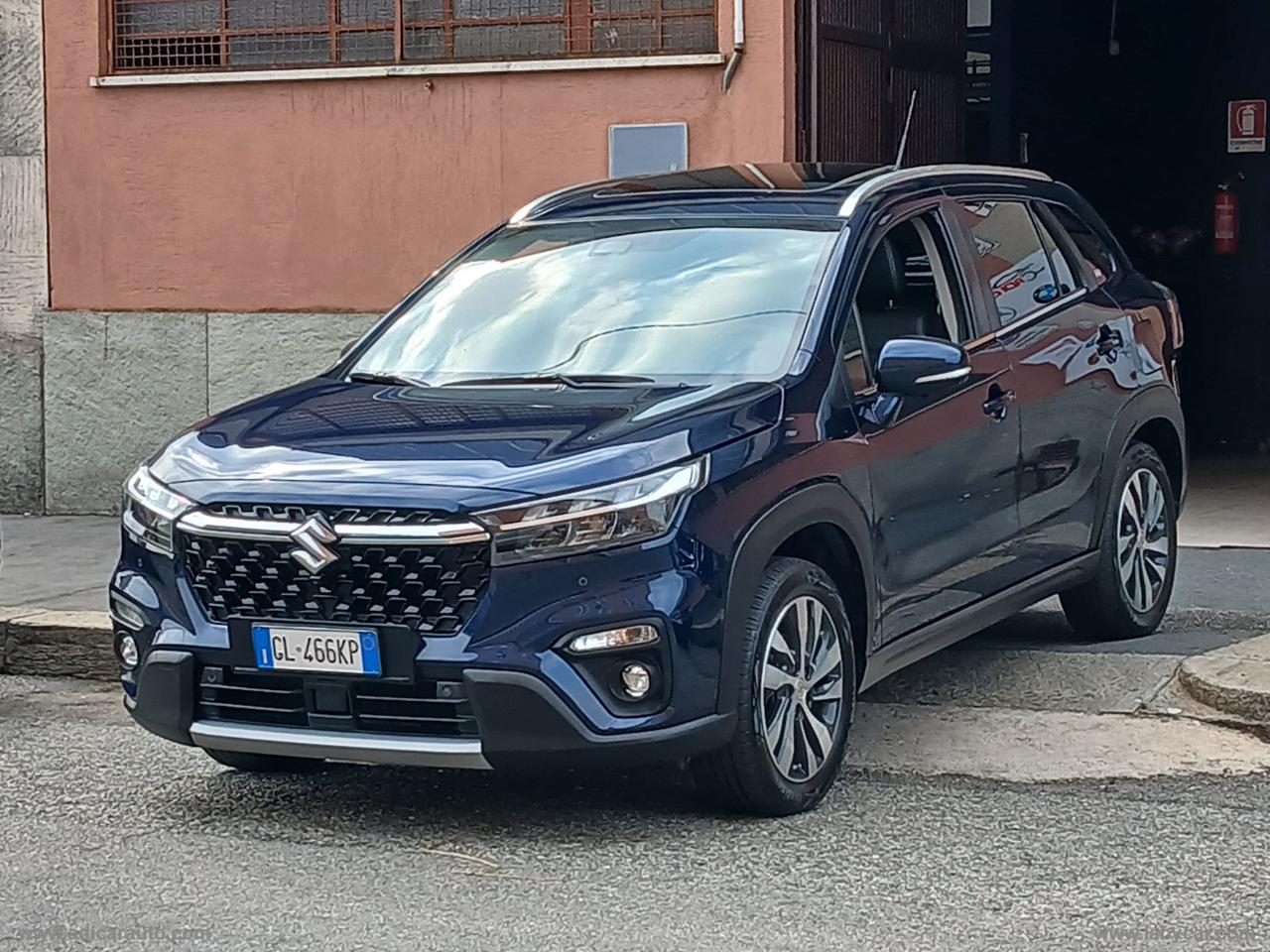 SUZUKI S-Cross 1.5 140V Hybrid A/T Starview