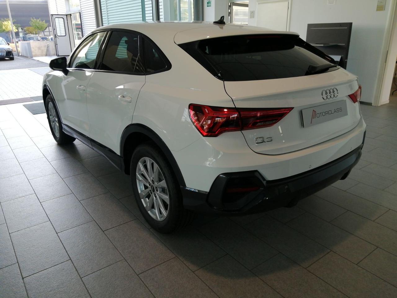 Audi Q3 sportback 35 1.5 tfsi business plus