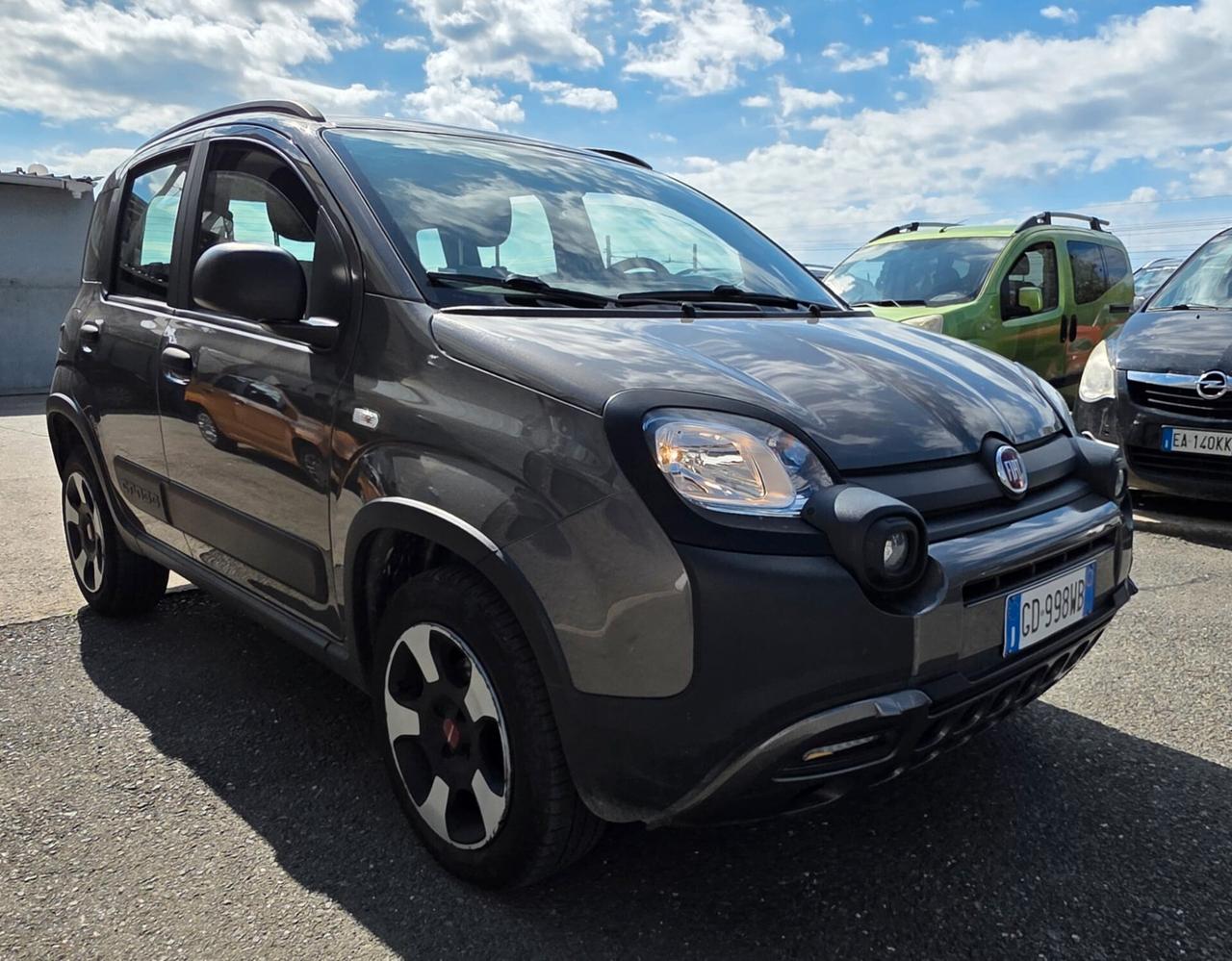 Fiat Panda 1.0 FireFly S&S Hybrid City Cross