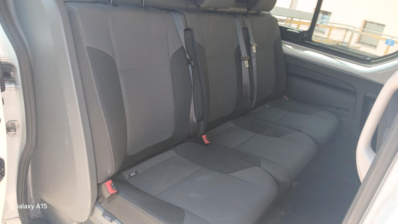 Renault Trafic T29 2.0 DCI 6 POSTI IVATO