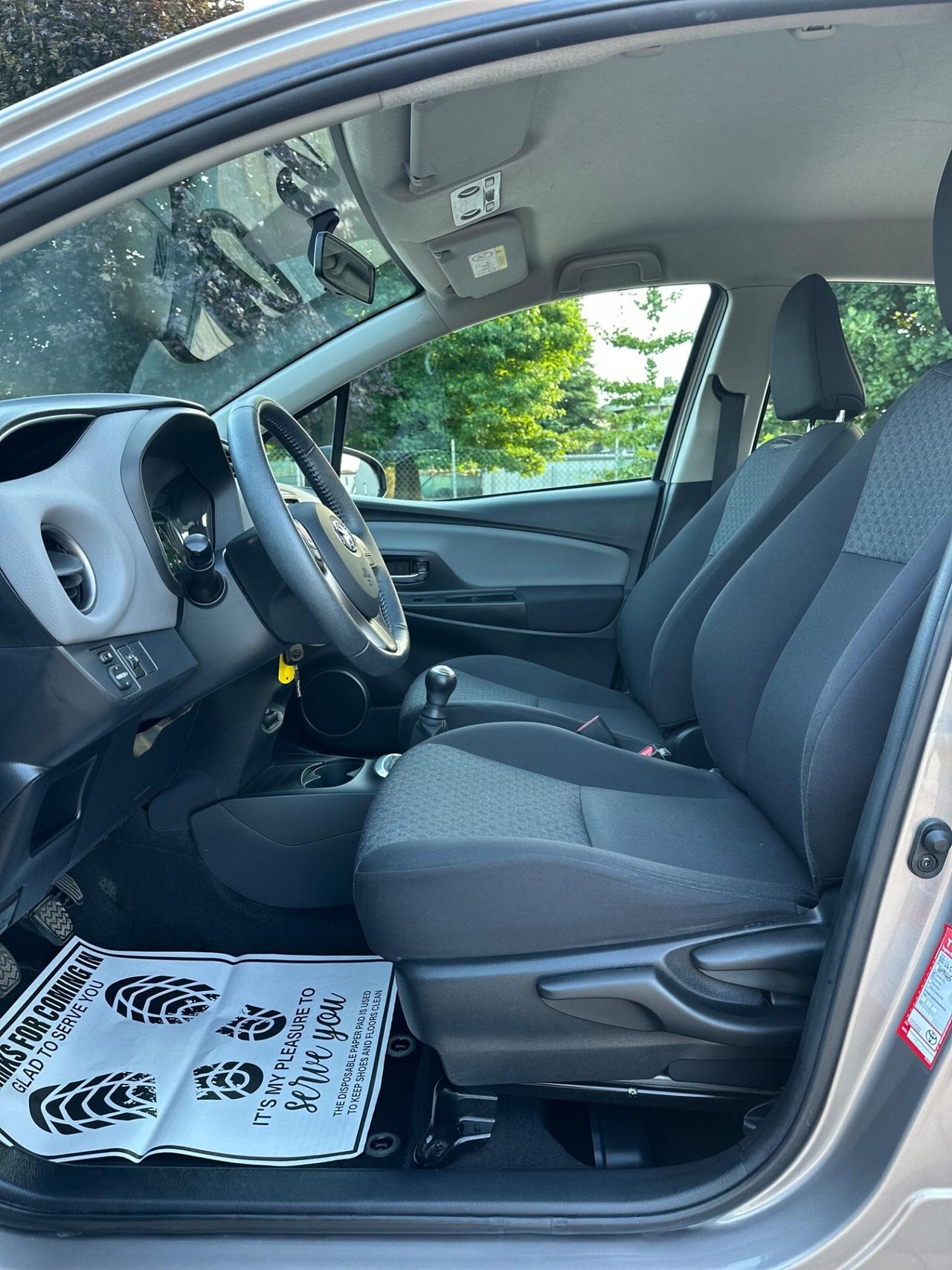 Toyota Yaris 1.0 5 porte Lounge NEOPATENTATI