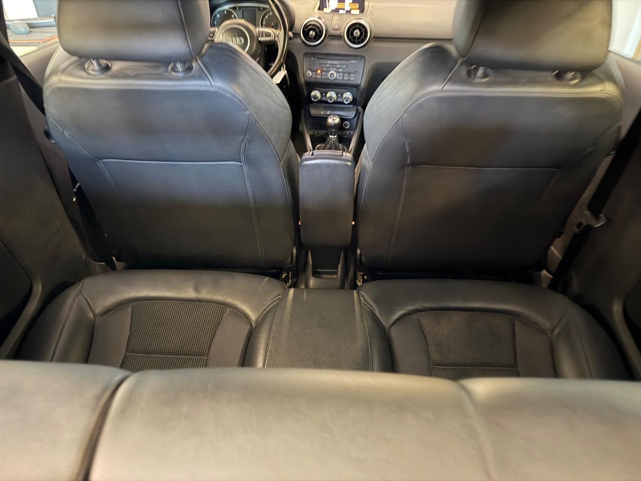 A1 1.6 TDI Ambition ok neopatentati