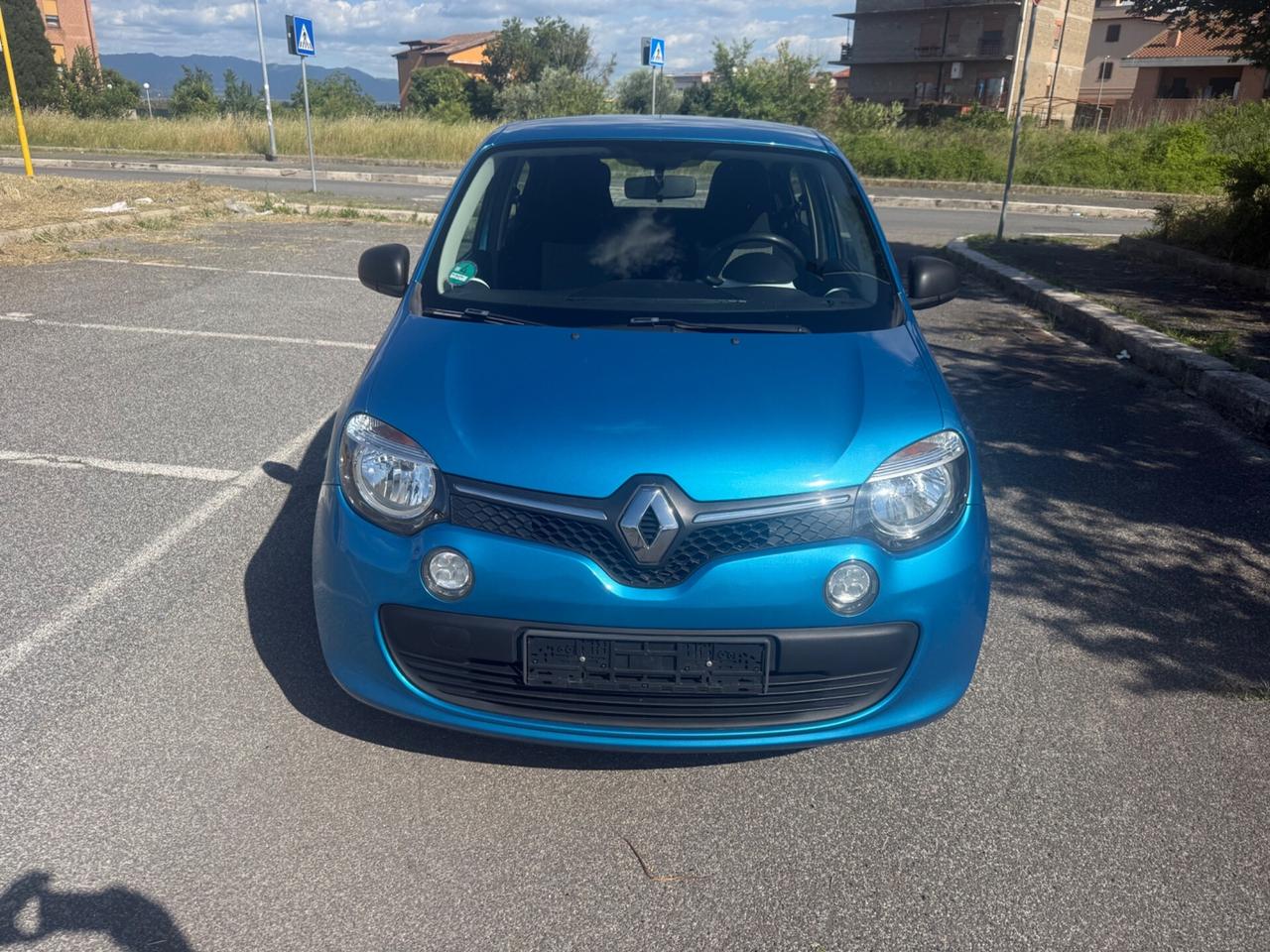 Renault Twingo euro 6 neopatentati garanzia permute