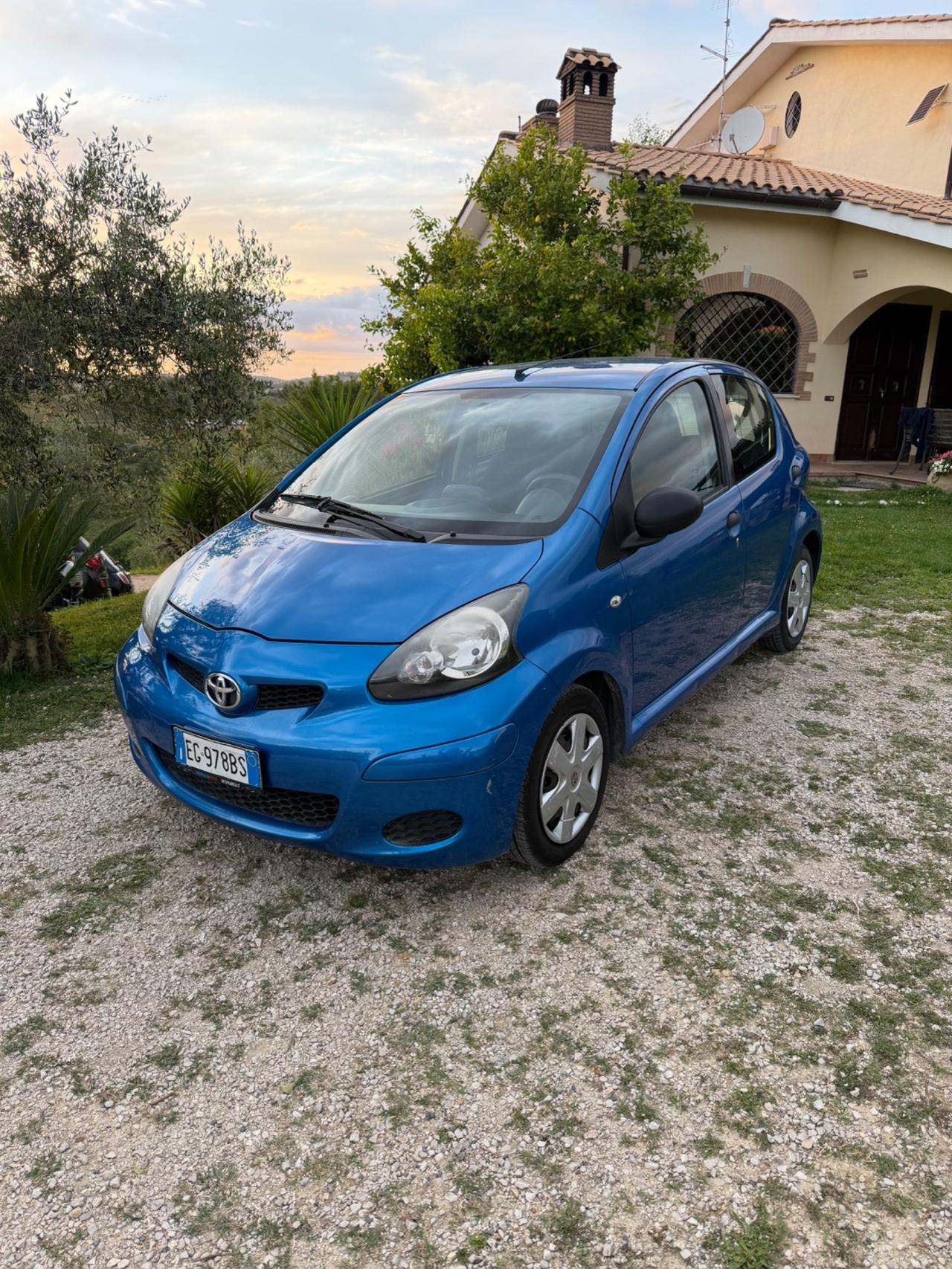 Toyota Aygo 1.0 12V VVT-i 5 porte Lounge