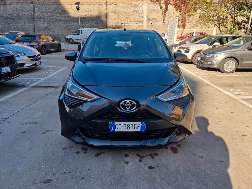 Toyota Aygo 5 Porte Aygo 5p 1.0 x-business m-mt 72cv