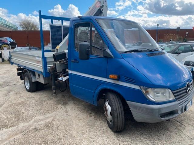 MERCEDES 616 CDI CON GRU