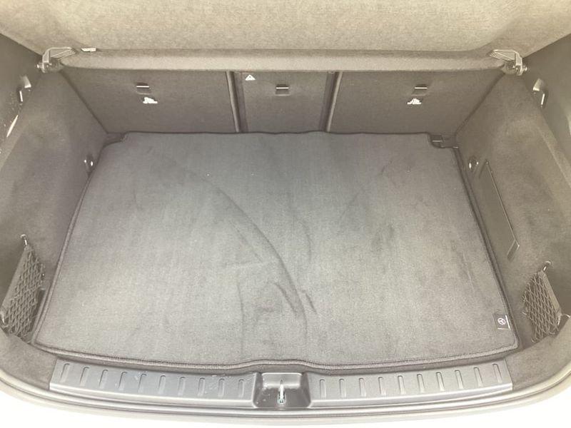 Mercedes-Benz GLA 180d Automatic AMG Line Advanced Plus