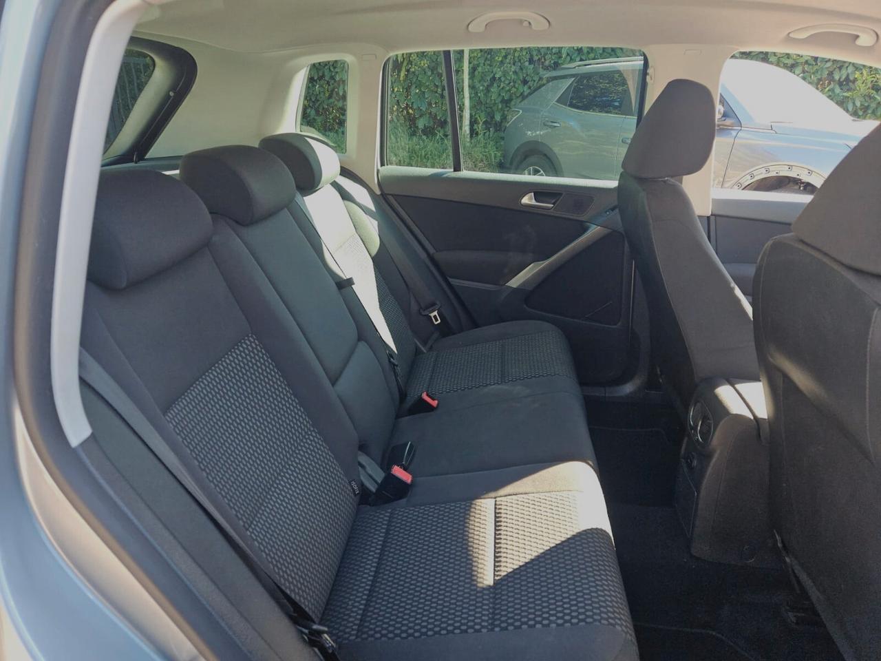 Volkswagen Tiguan 2.0 16V TDI DPF Sport & Style (18°)