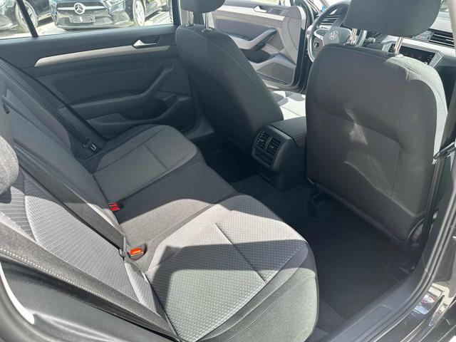 VOLKSWAGEN Passat Variant 2.0 TDI SCR EVO Business "PARI AL NUOVO"