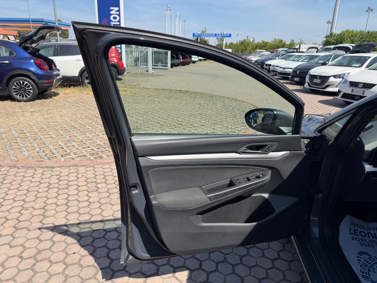 Volkswagen Golf 1.5 TGI Life