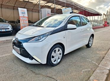 Toyota Aygo 1.0 5P X-PLAY AUTOMATICA UNIPRO' OK NEOPATENTATI