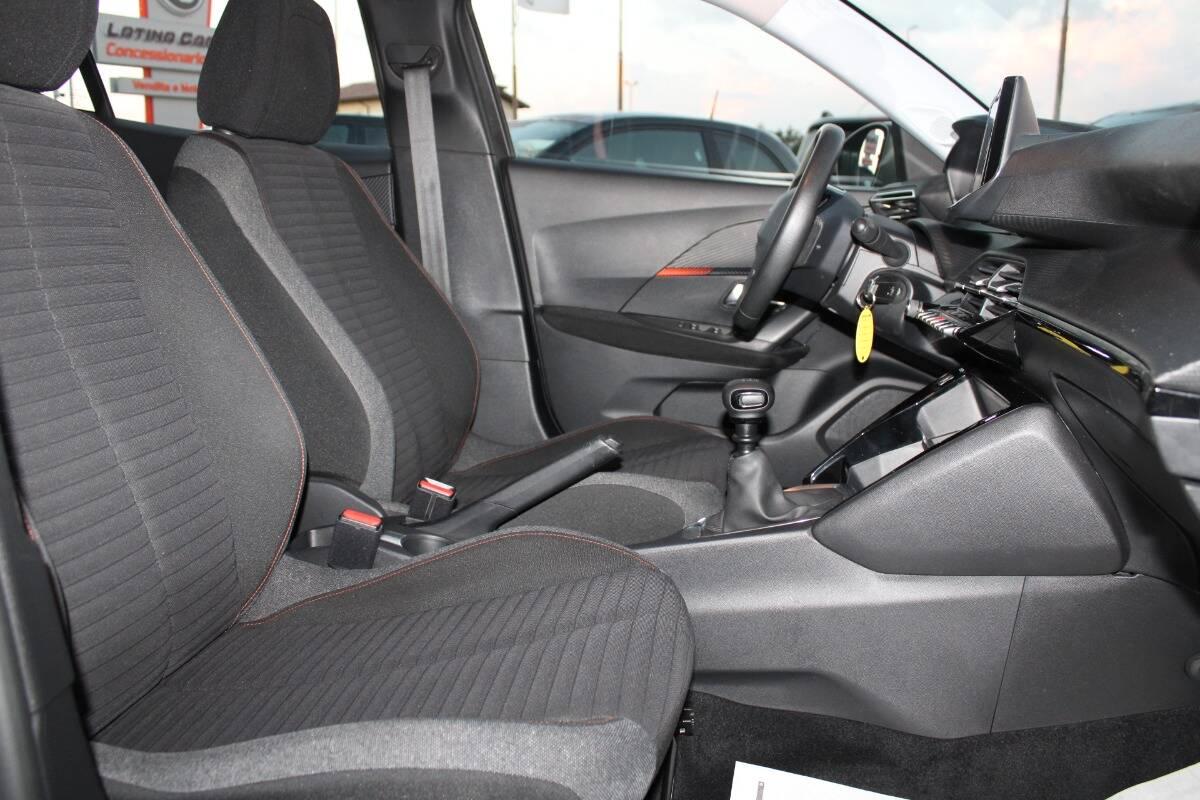 Peugeot 2008 1.2 puretech Active s&s 100cv Con NAVIGATORE