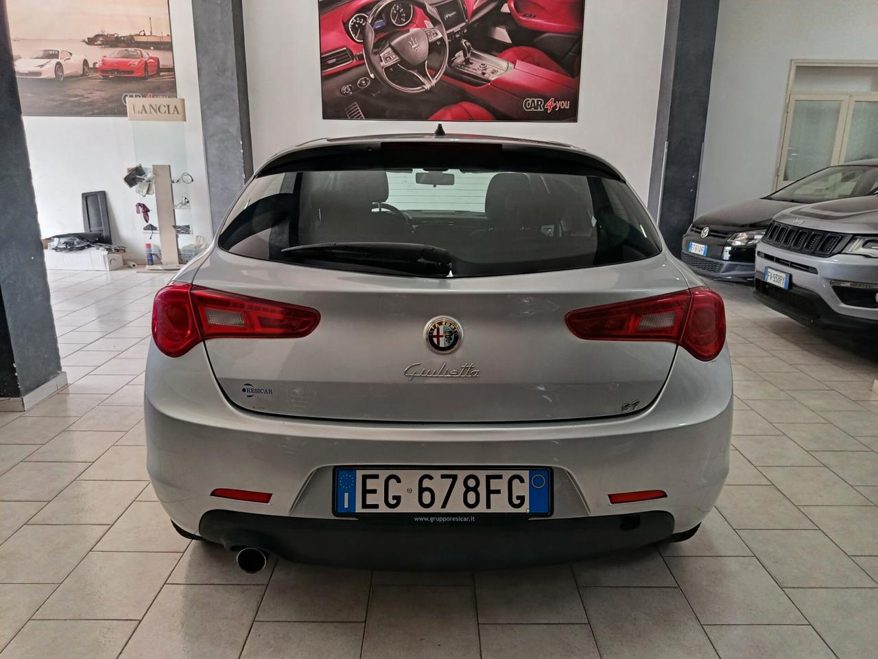 Alfa Romeo Giulietta 1.6 JTDm-2 105 CV Distinctive