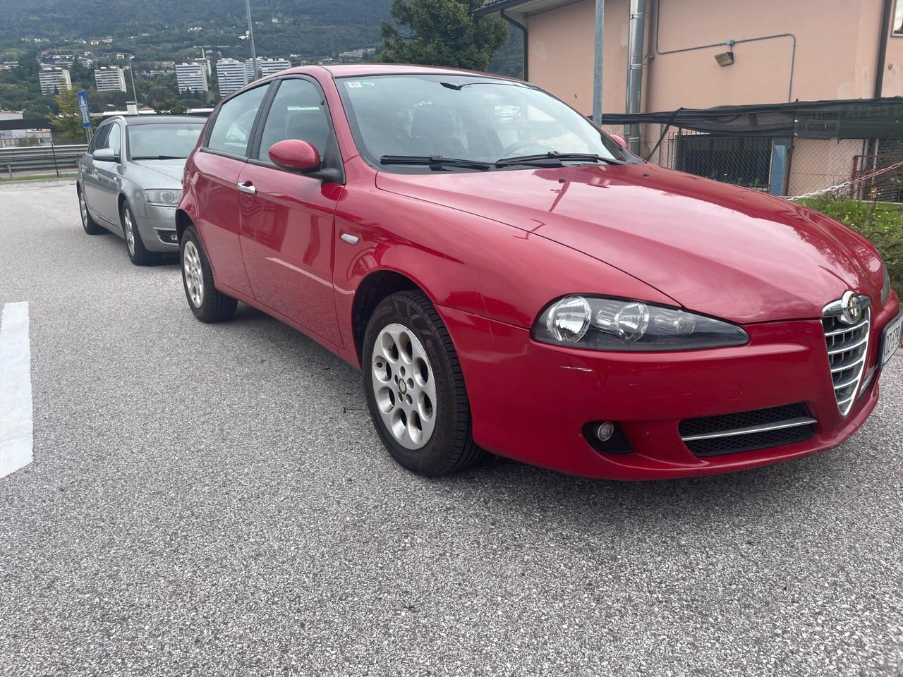 Alfa Romeo 147 1.6 16V TS 5 porte Progression