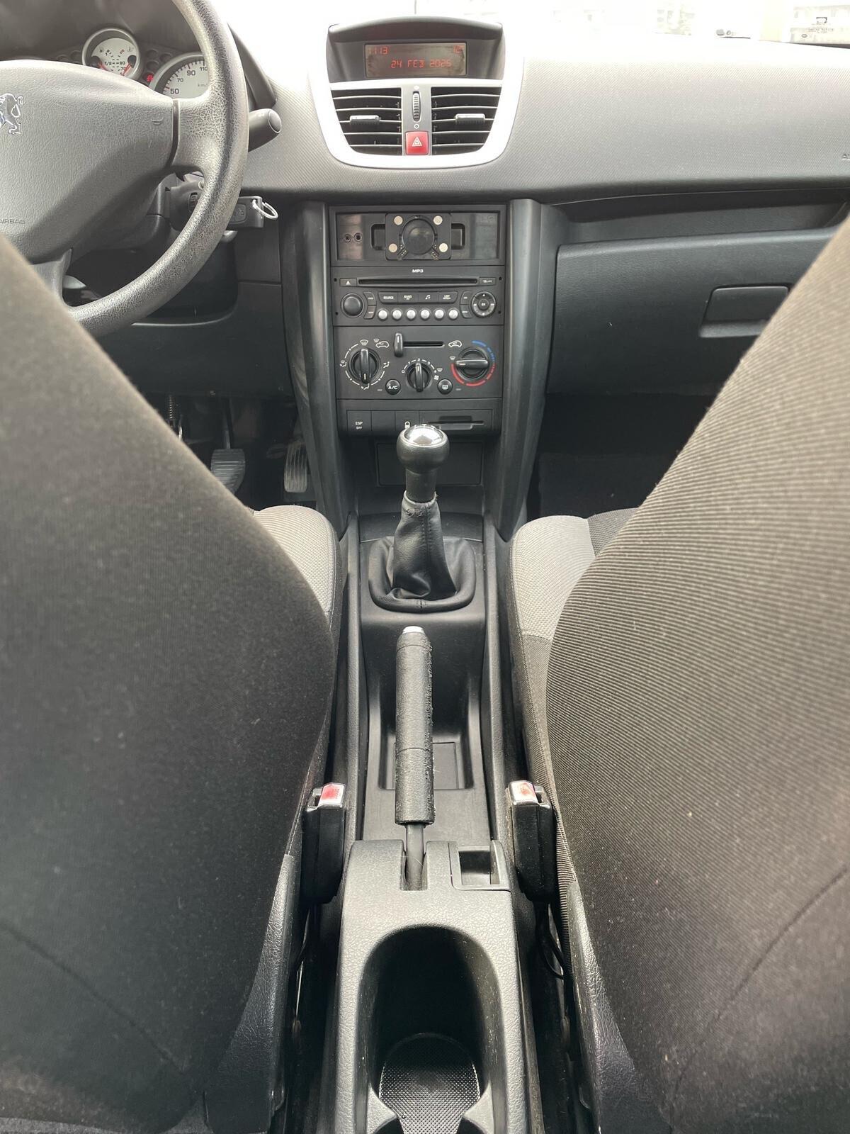 Peugeot 207 1.4 8V 75CV 5p. Energie UNI.PRO 12 MESI GARANZIA