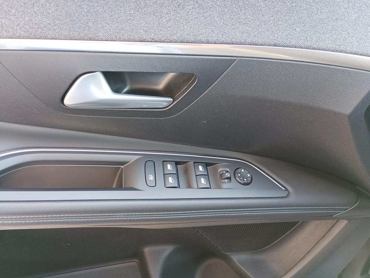 Peugeot 3008 1.5 BlueHDi 130 Cv EAT8 Allure Pack