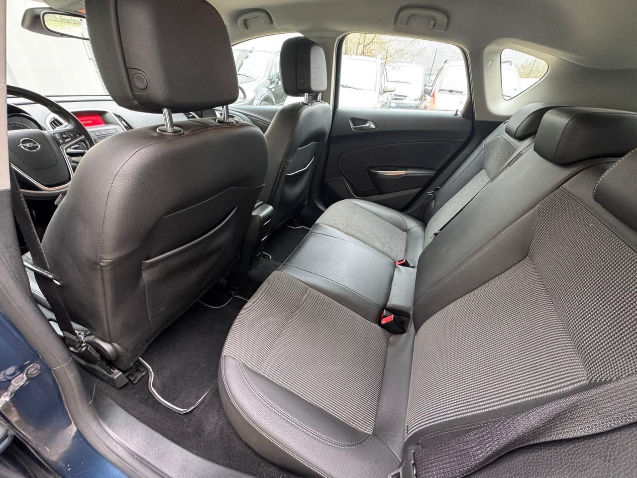 Opel Astra 1.7 CDTI 110CV 5 porte Cosmo NEOPATENTATI