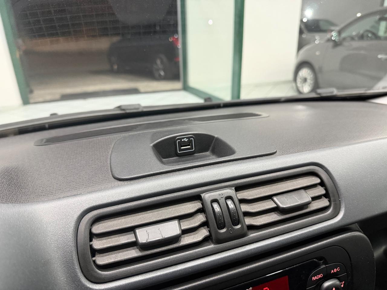 Fiat Panda 1.2cc 69cv Lounge UNICO PROPRIETARIO