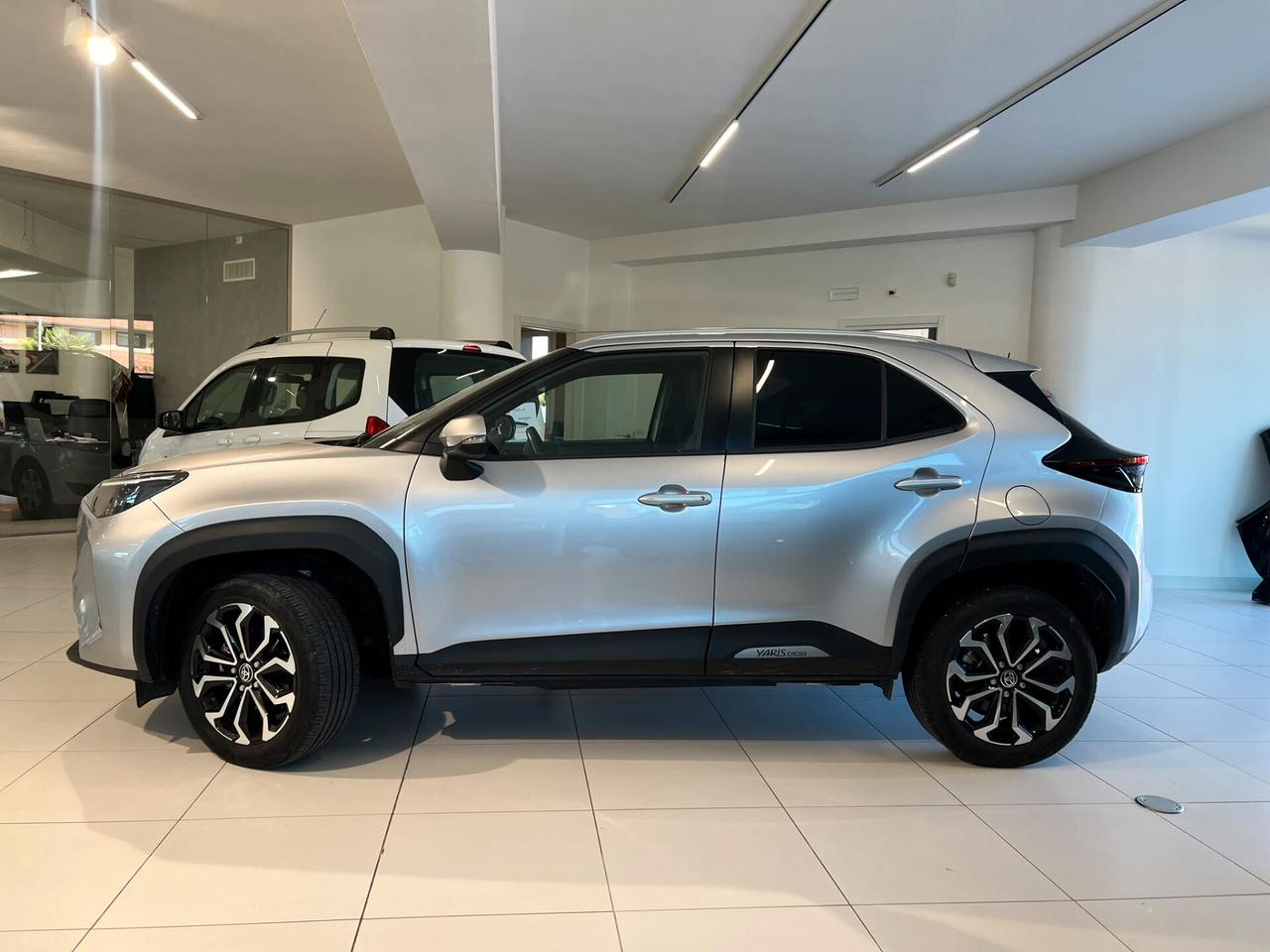 Toyota Yaris Cross 1.5 Hybrid 5p. E-CVT Trend