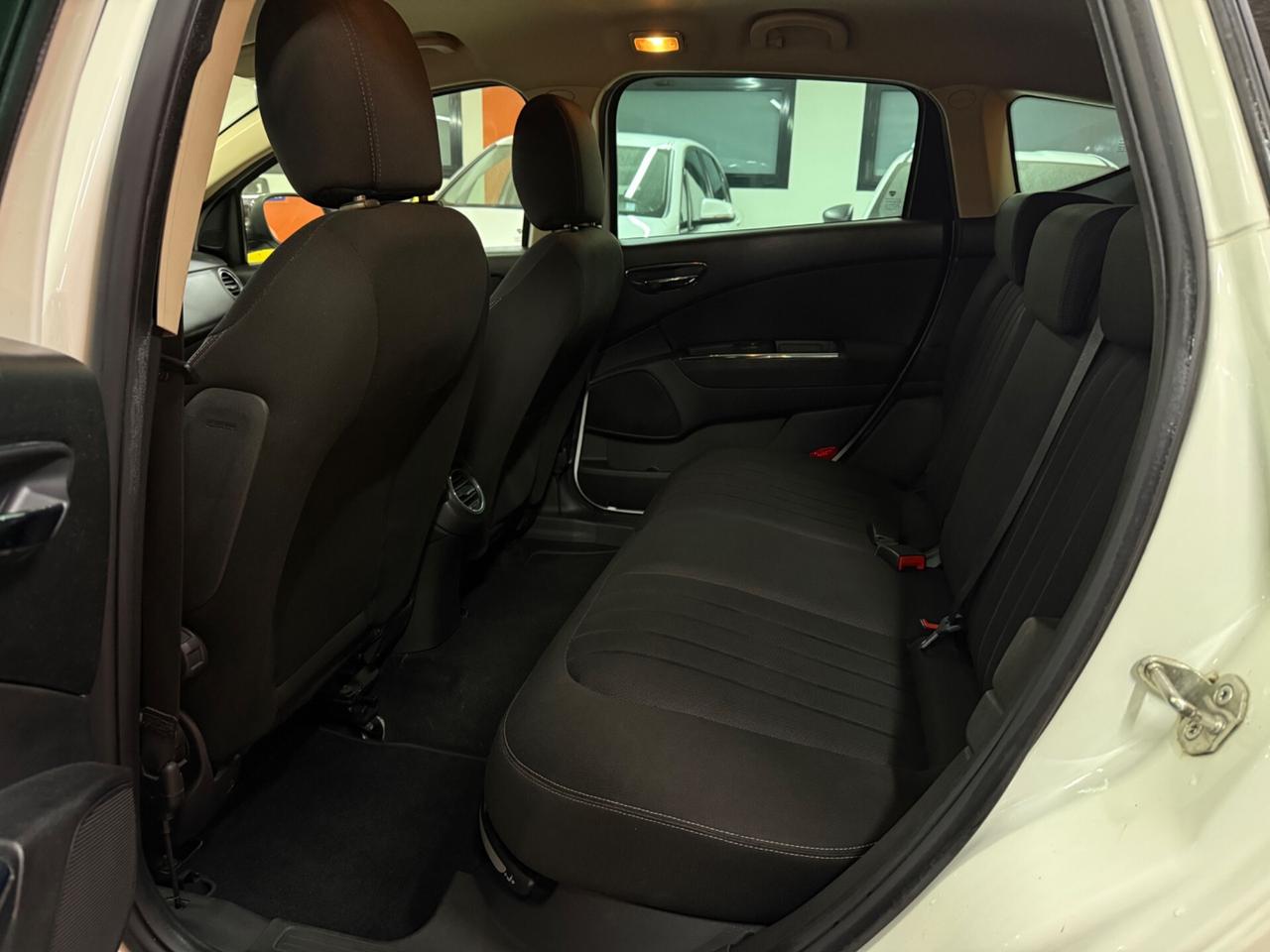 Lancia Delta 1.6 MJT DPF Cambio Automatico - 2013