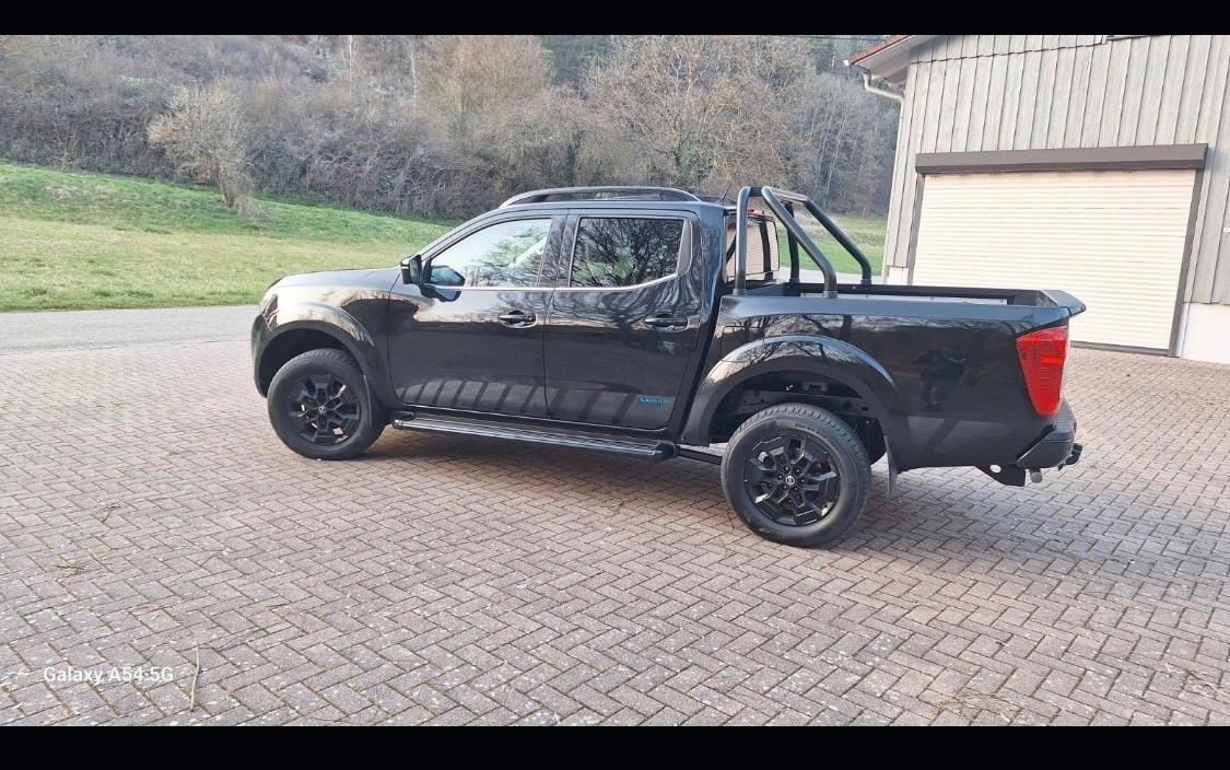 Nissan Navara 2.3 dCi 190 CV 7AT 4WD Double Cab N-Guard