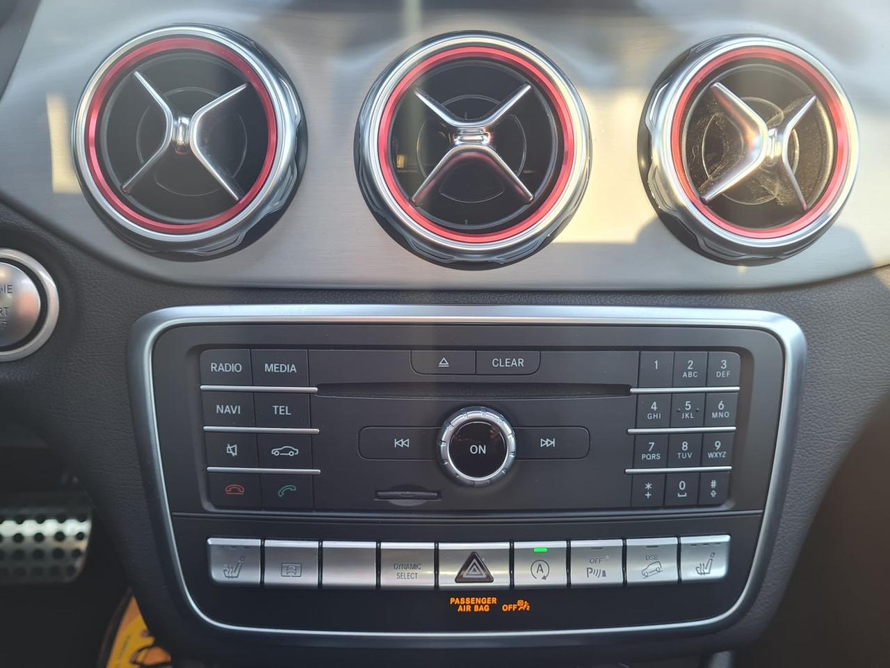 Mercedes-Benz GLA 250 Premium #8103