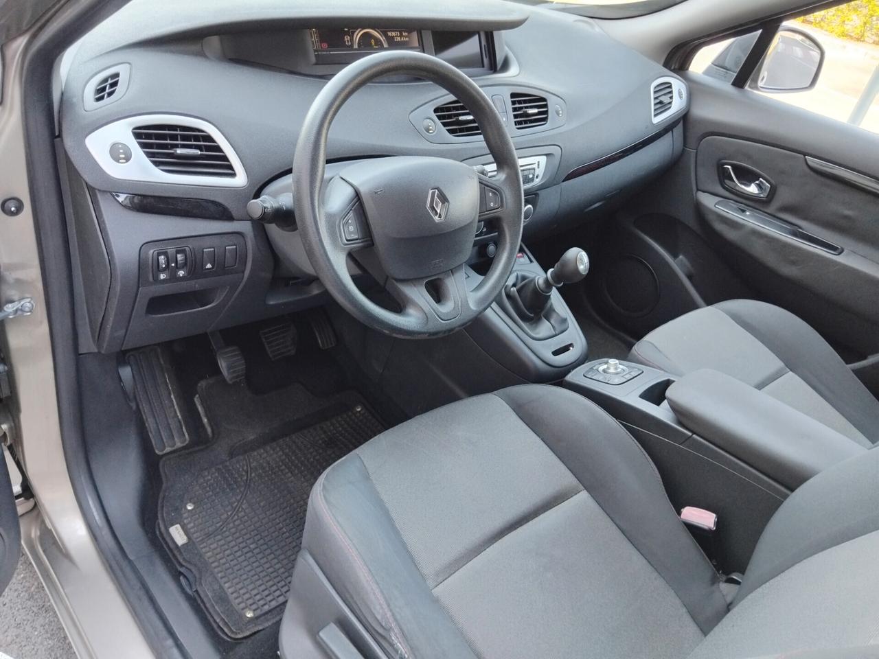 Renault Scenic 1.5 diesel garanzia