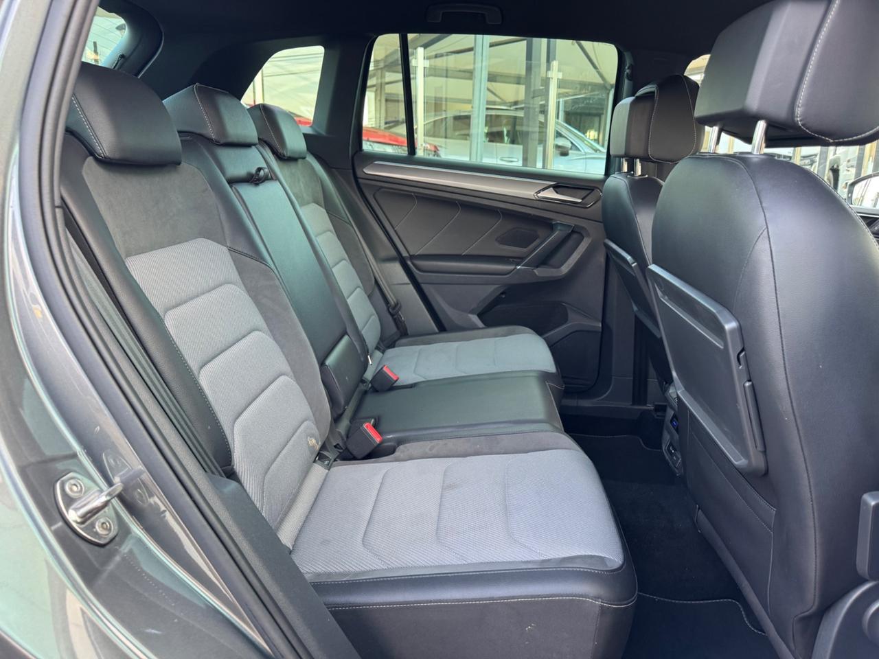 VOLKSWAGEN TIGUAN 2.0 BI-TDI 240 CV R-LINE DSG FULL