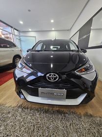 Toyota Aygo Connect 1.0 VVT-i 72 CV 5 porte x-play