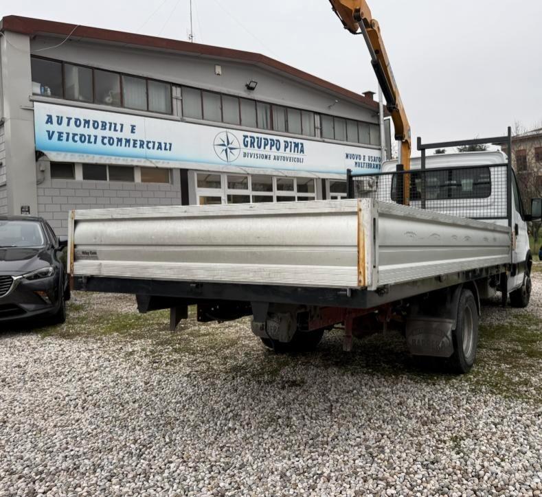 Iveco Daily 35C11A Cassonato con Gru