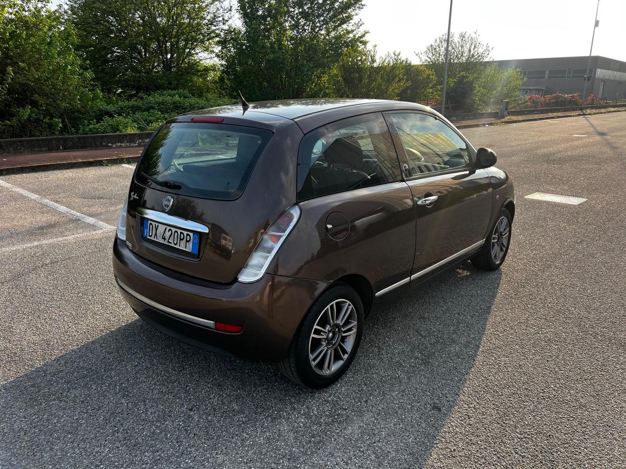 Lancia Ypsilon 1.4 Platino Ecochic GPL