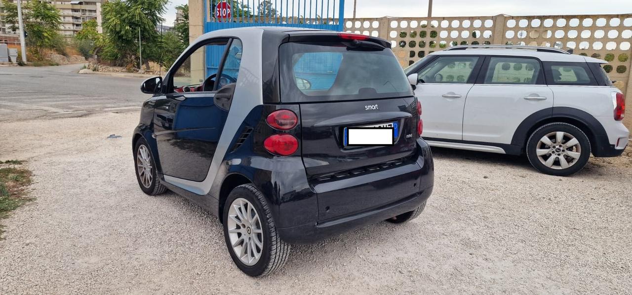 Smart ForTwo coupé White Tailor Made 2011