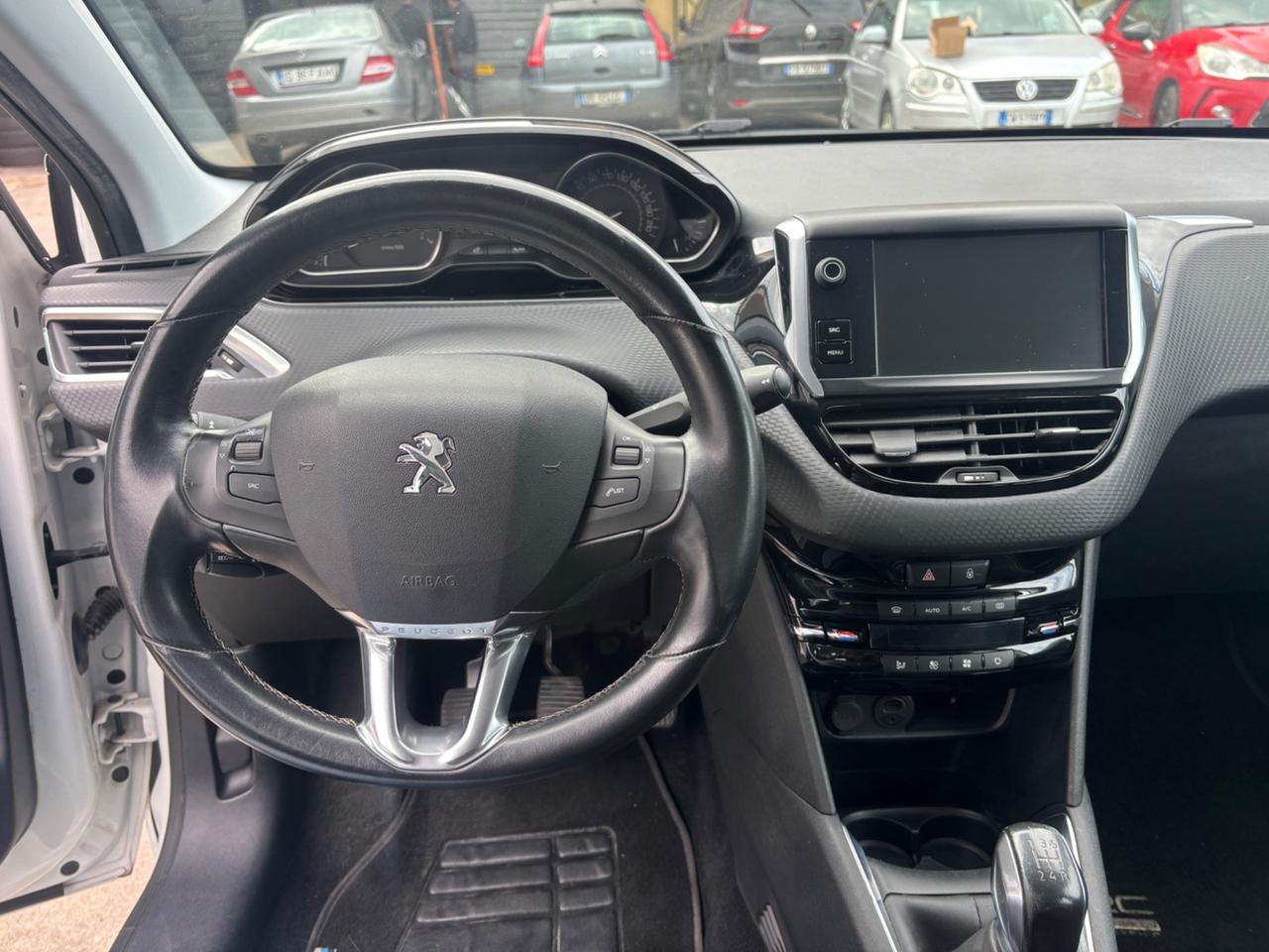 Peugeot 208 PureTech 82 3 porte Allure