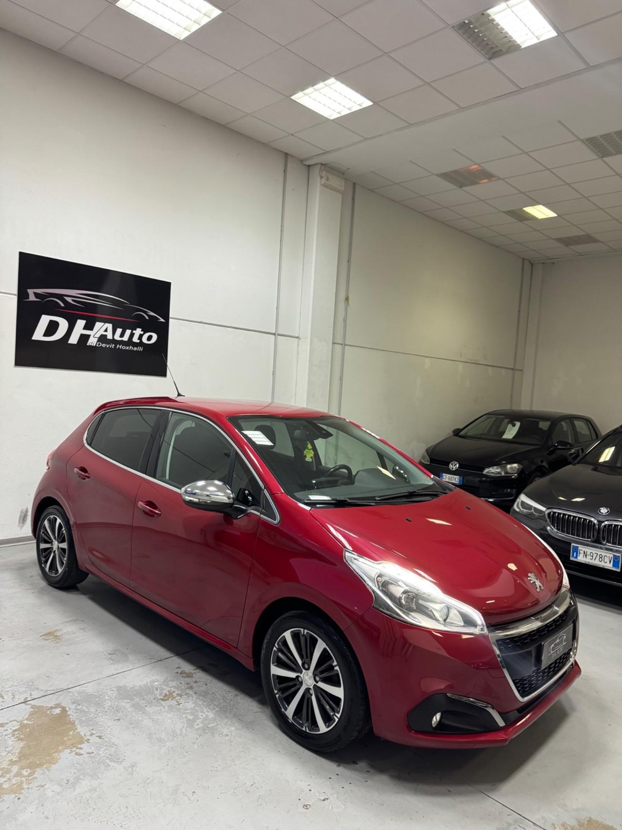Peugeot 208 PureTech 82 5 porte Allure