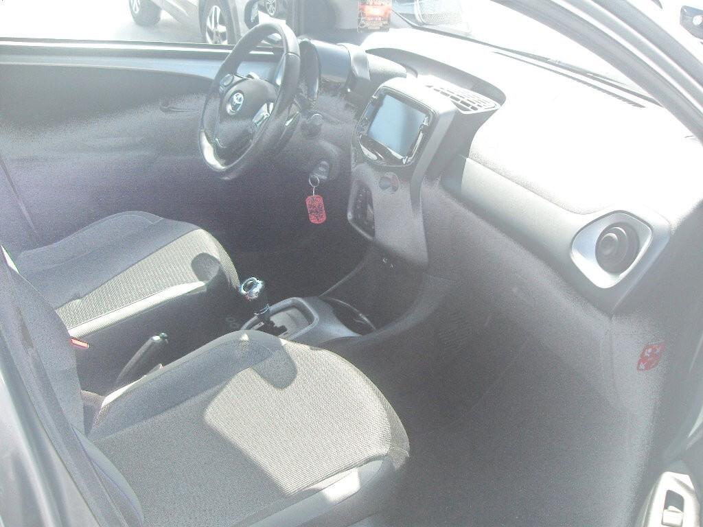 Toyota Aygo Connect 1.0 x-cool AUTOMATICA - 2020