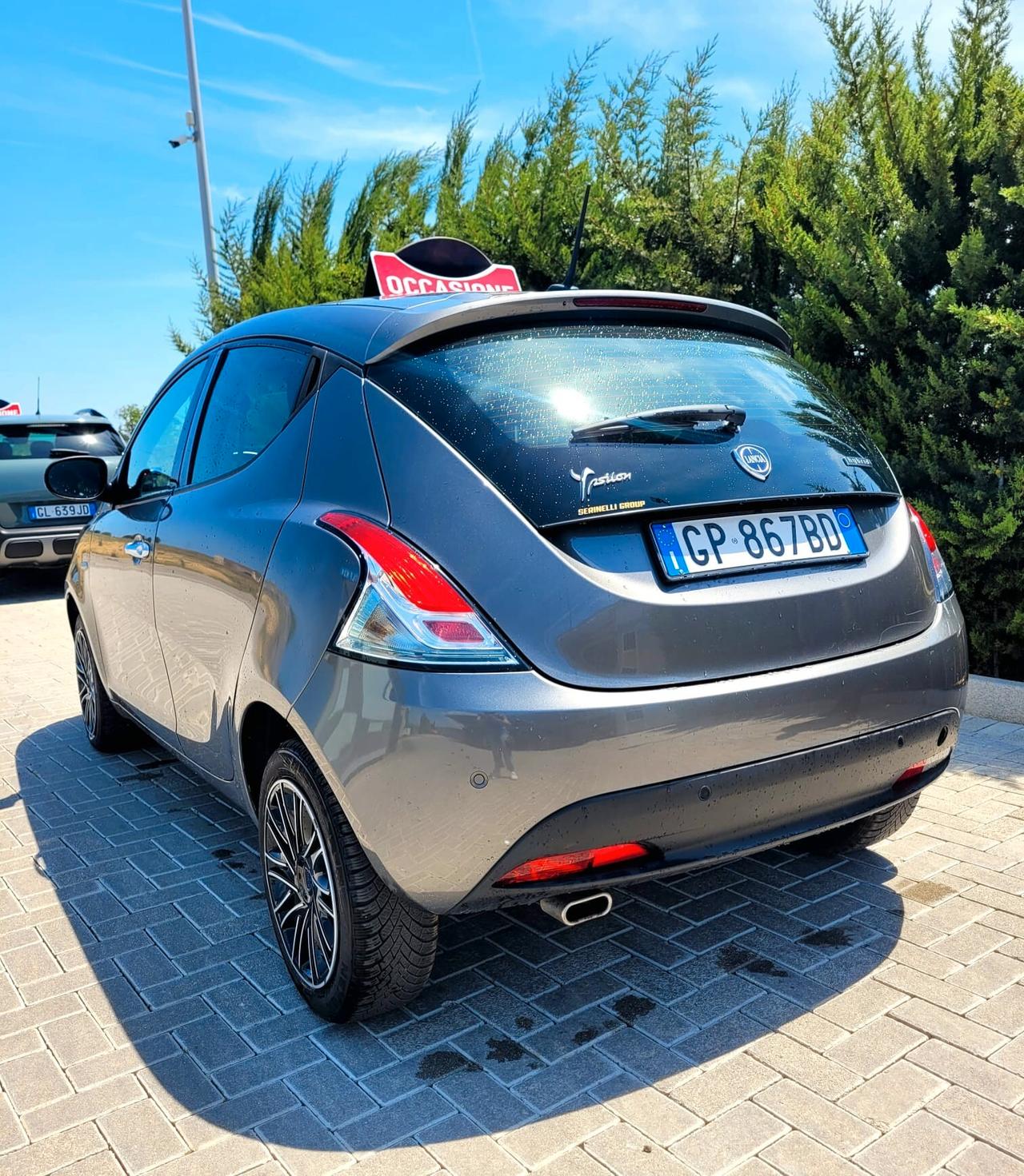 Lancia Ypsilon 1.0 FireFly 5 porte S&S Hybrid Gold Plus