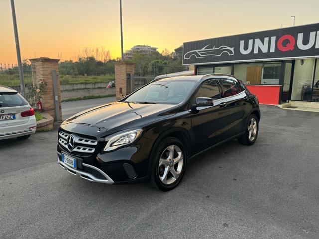 MERCEDES-BENZ GLA 180 d Automatic Sport