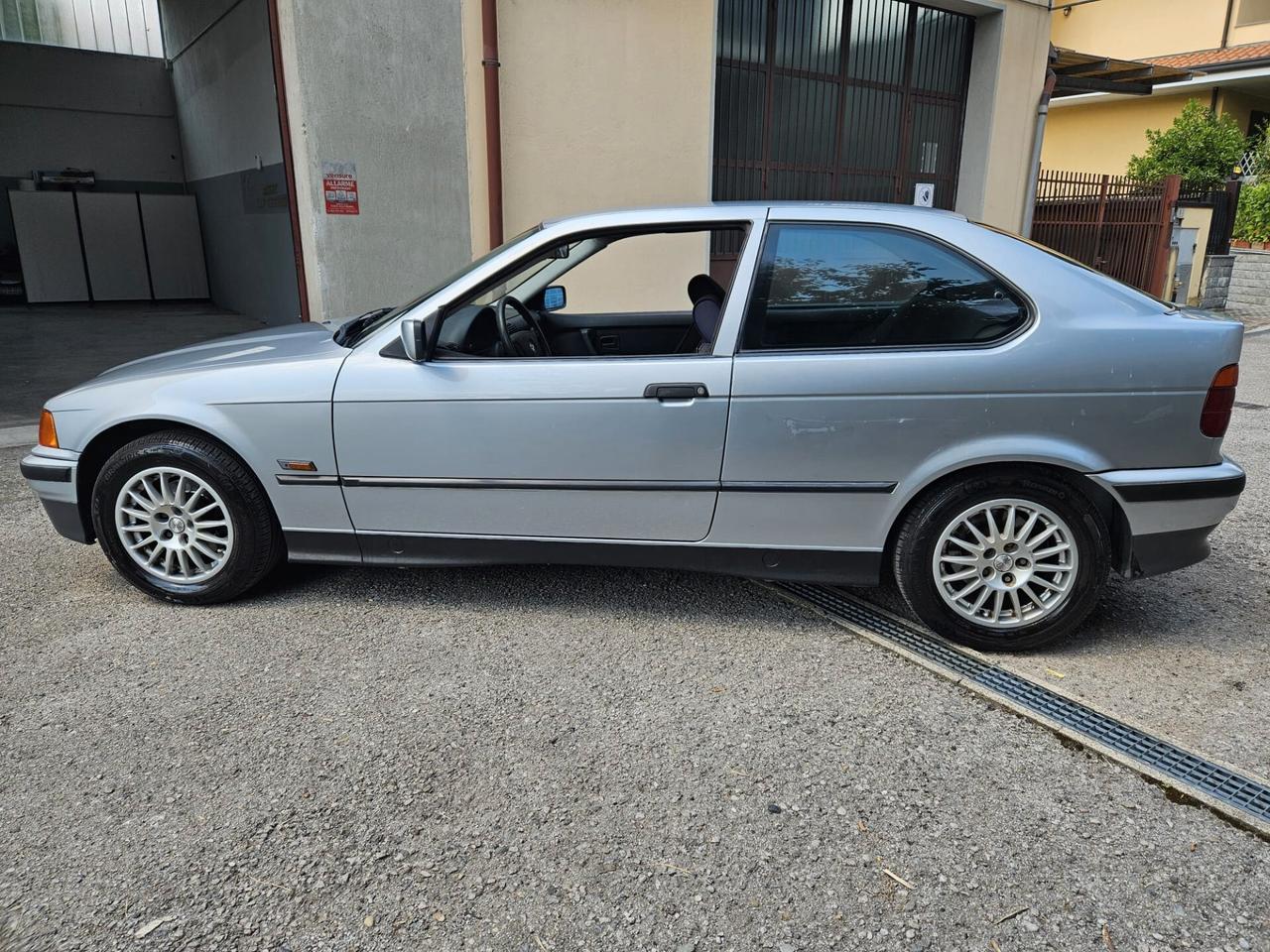 Bmw 318 318ti 1.9 16V cat Compact GPL